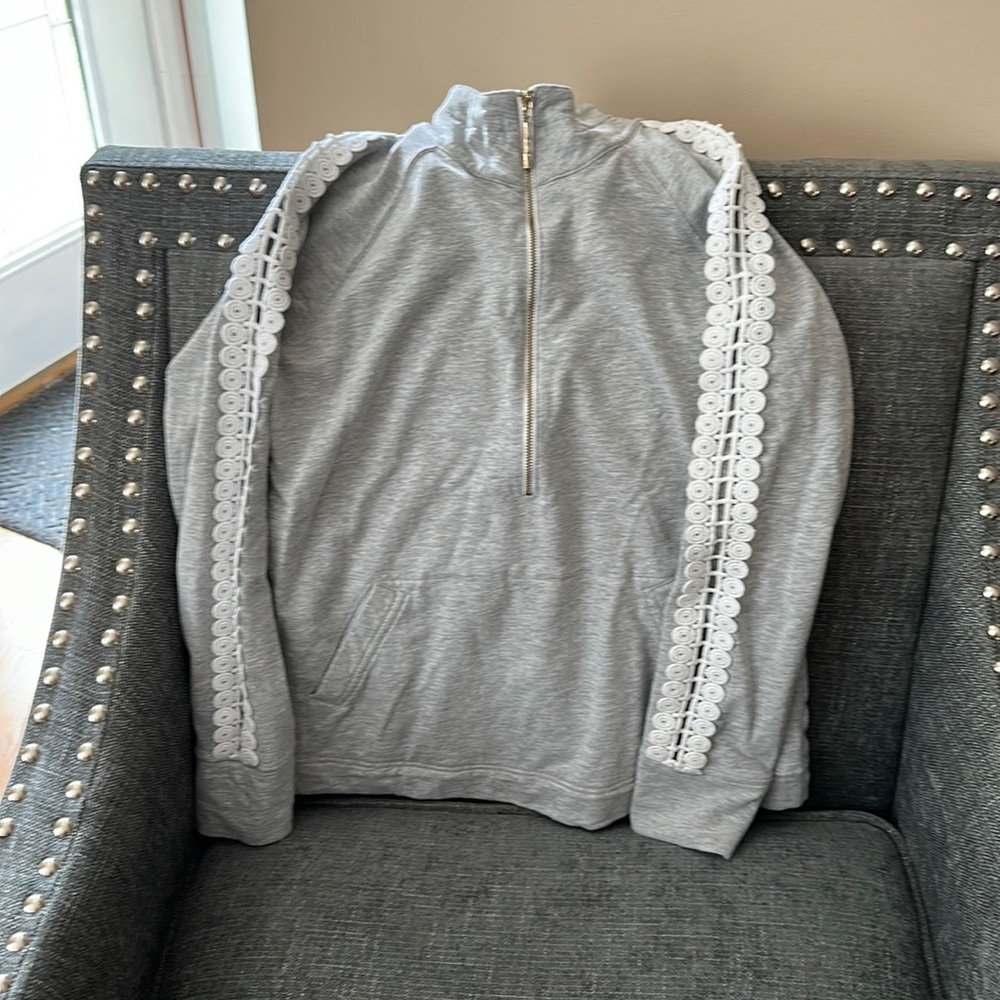 Lilly Pulitzer gray and white popover size small!